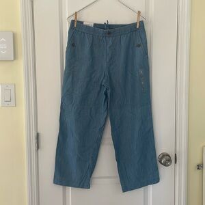 Brand new with tags Tommy Hilfiger Pull on Straight crop pants